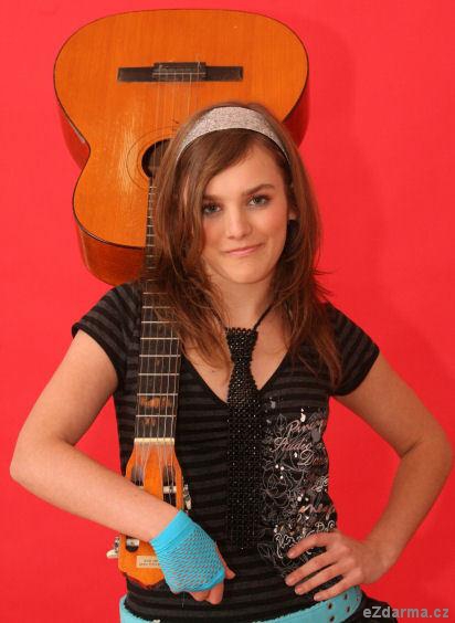 Ewa Farn� 4